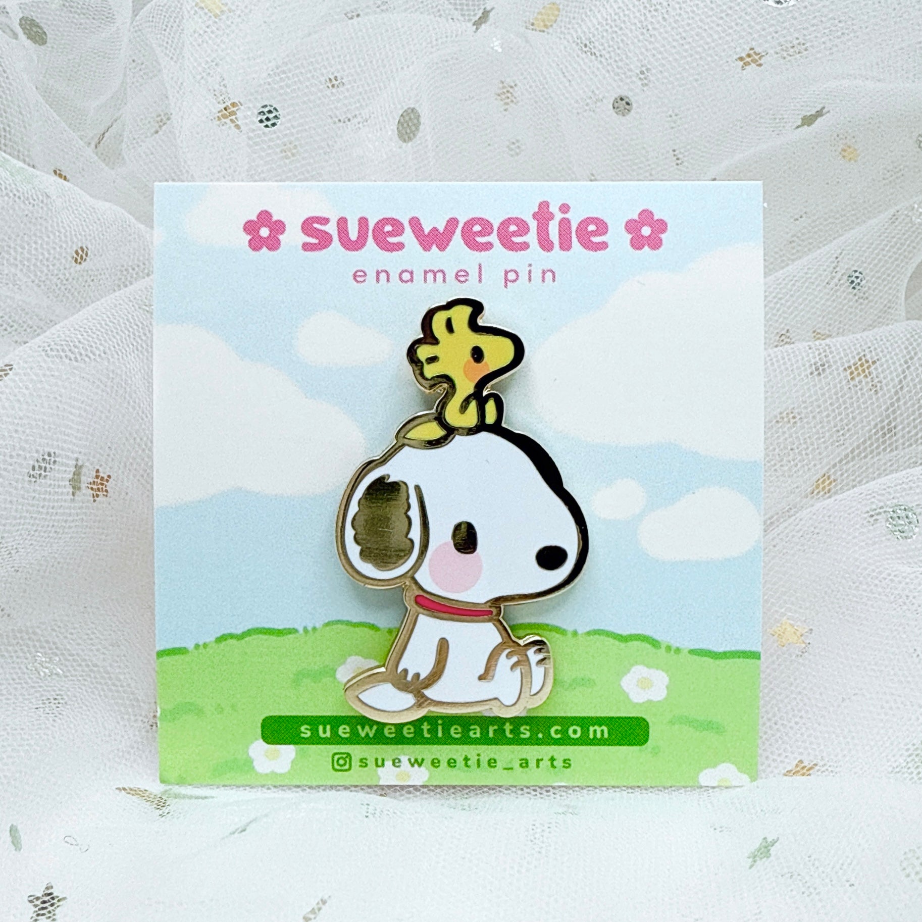 Snoopy Enamel Pin – Sueweetie Arts